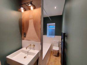 Read more about the article A bathroom renovation in Glossop – yes we are bathroom fitters too!